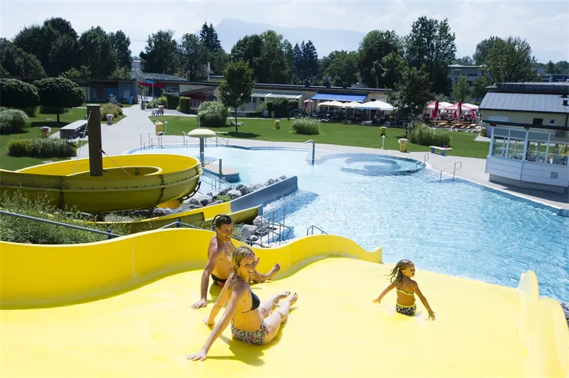 Bild 2: Freibad Bergheim Bergxi c_GemeindeBergheim