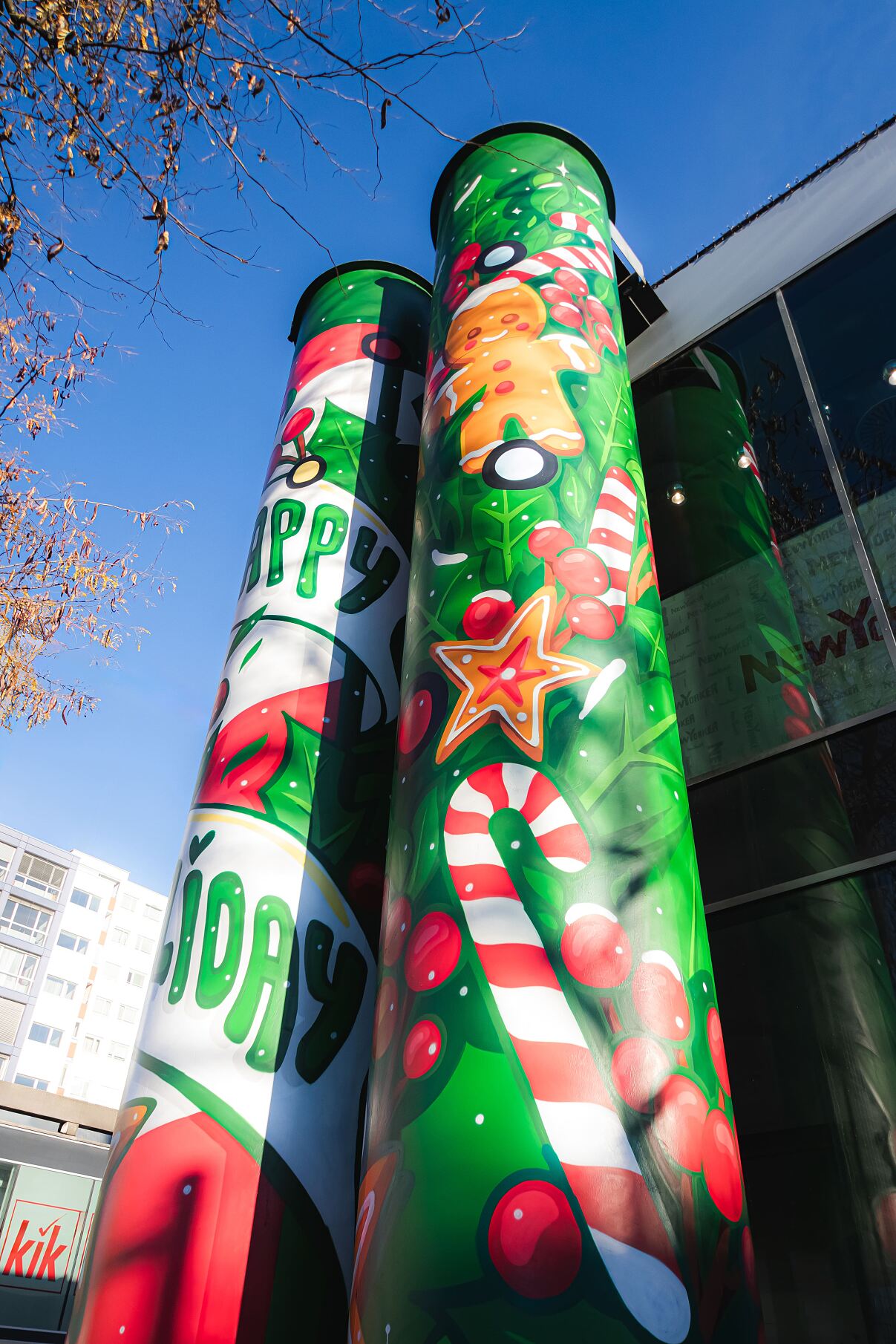 Bild_4_FORUM_1_X-Mas_Abluftsäulen_2025_c_FORUM_1 